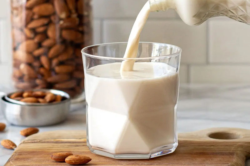 יתרונות של חלב שקדים